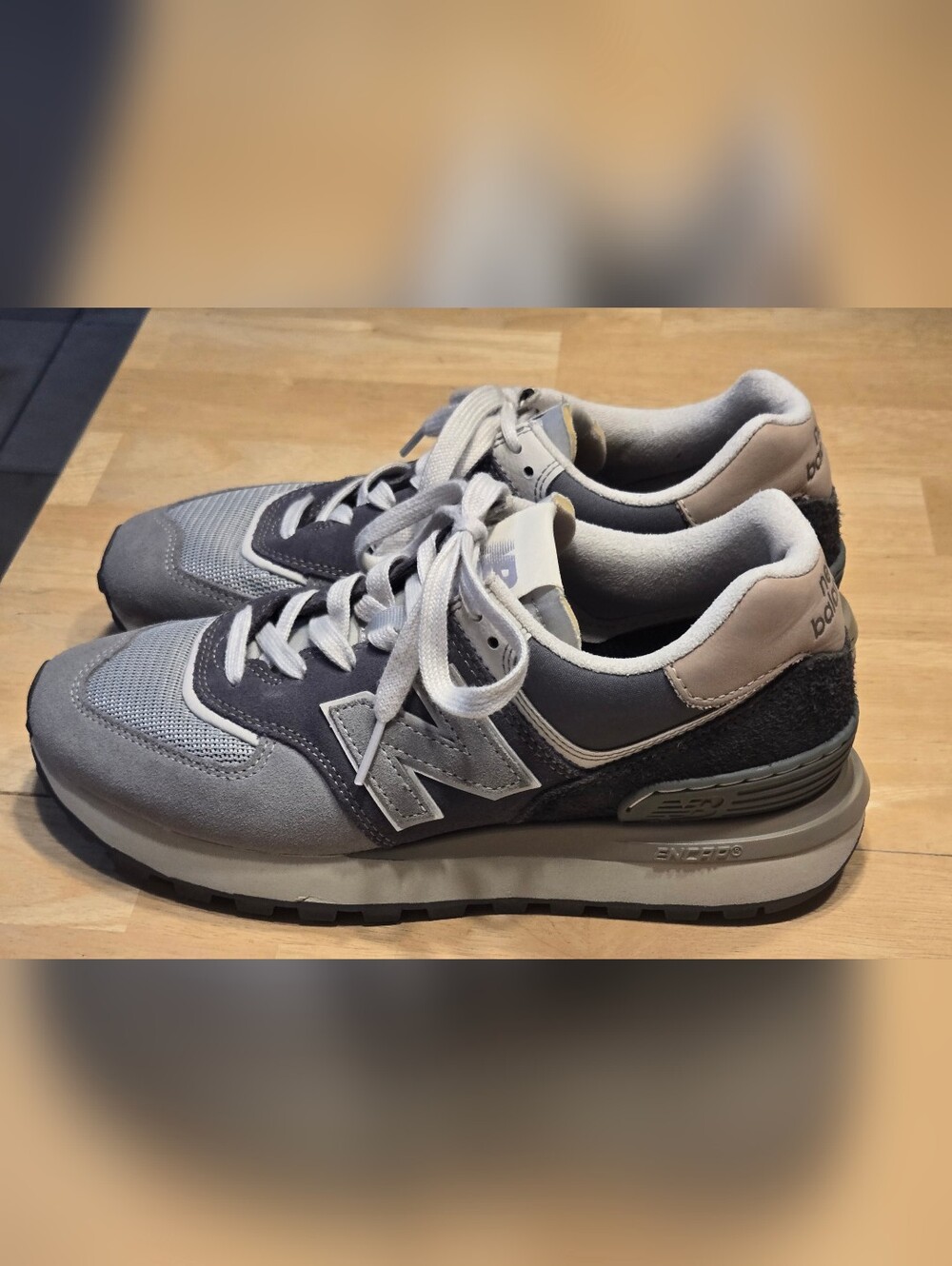 New Balance 574 Sneaker - 8.5 Womens / 7 Mens - Picture 9 of 16